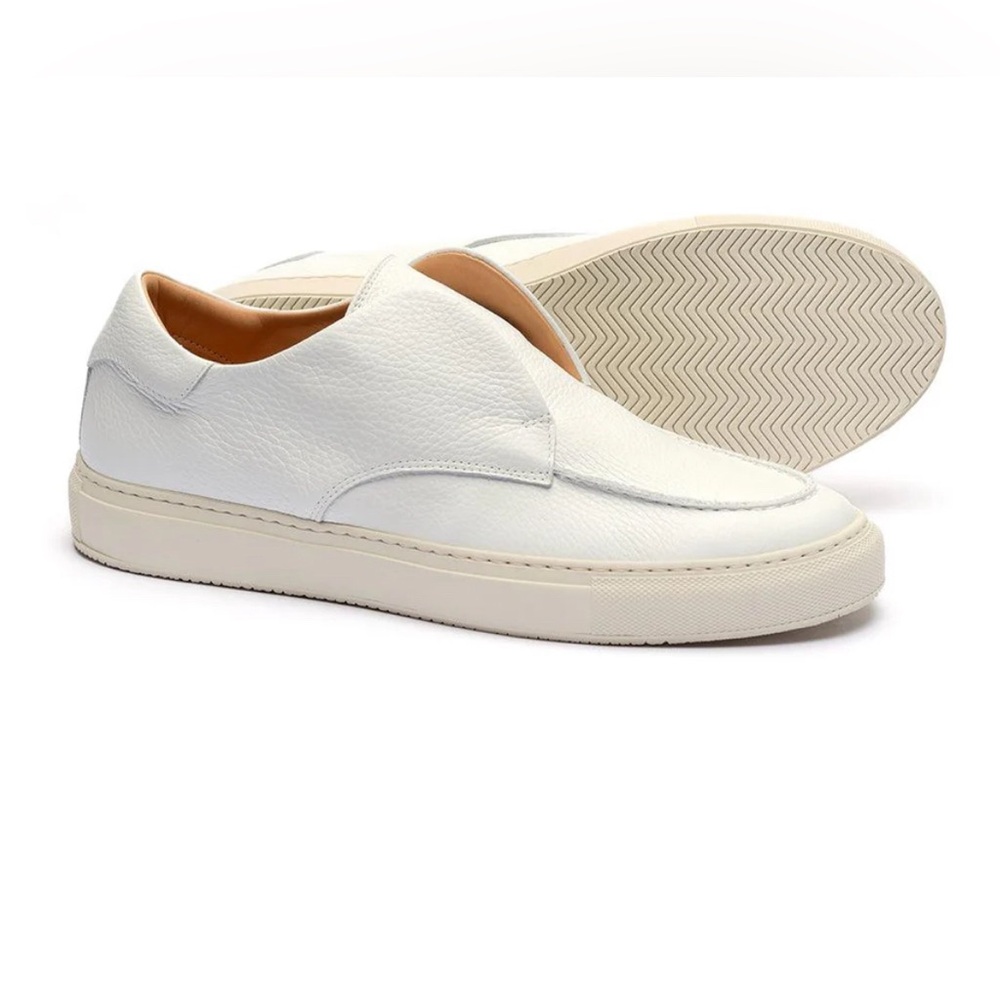 Brand New MEN'S WHITE PEBBLED LEATHER PITTI SNEAKER